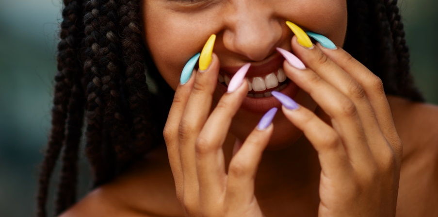 color nail polish trend